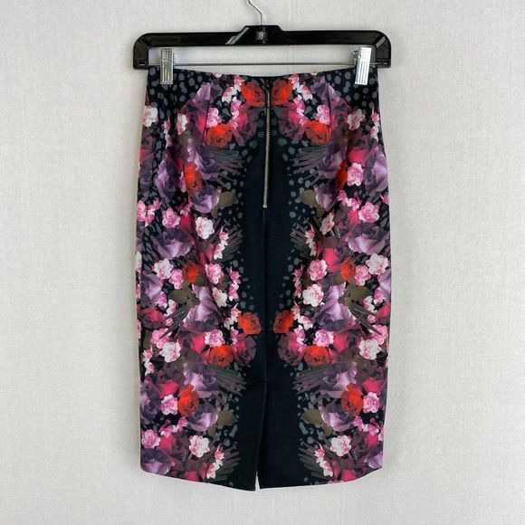 GUESS Floral Print Skirt - Picture 5 of 7